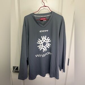 CCM Hockey Men's Gray Long Sleeve Tee in size S